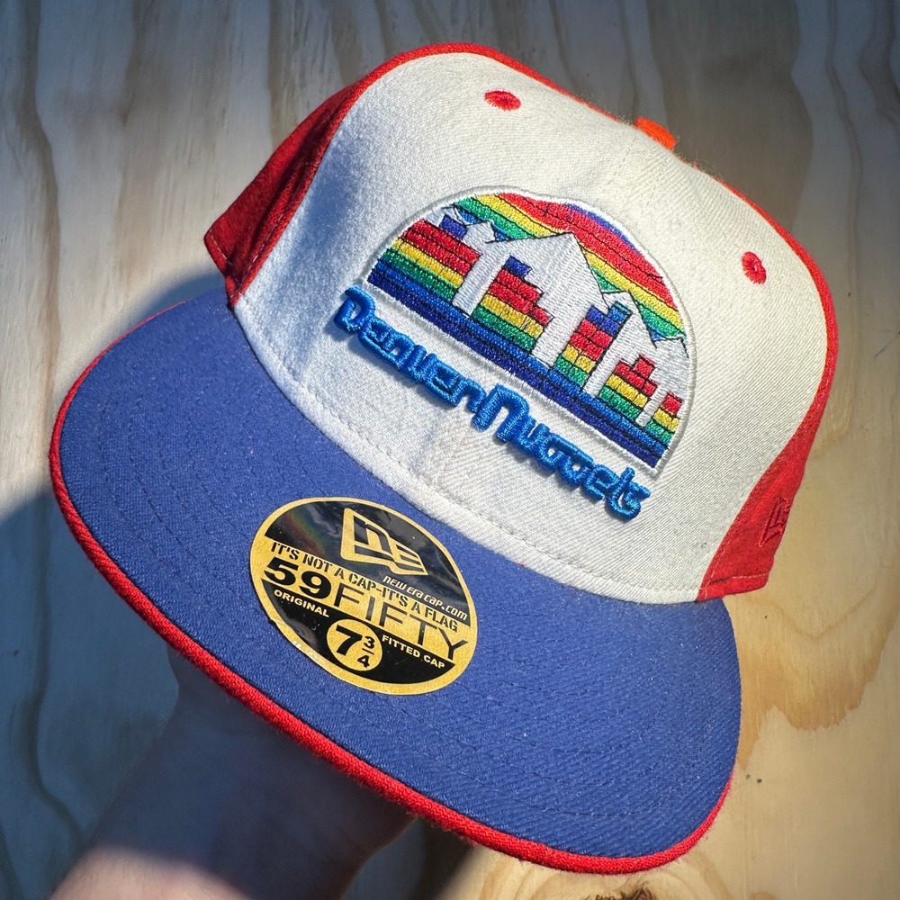 New Era Denver Nuggets 59FIFTY Fitted Hat 7 3/4 Rainbow Skyline Red White Blue